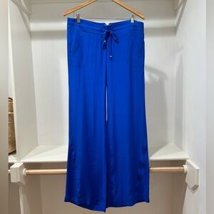 Beautiful flowy, silk “St. Barts” pants.